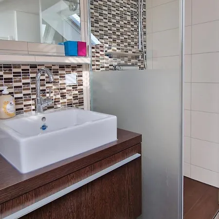 Komfort-fewo Maisonette-traum- Fuer Geniesser 아파트 Stryck